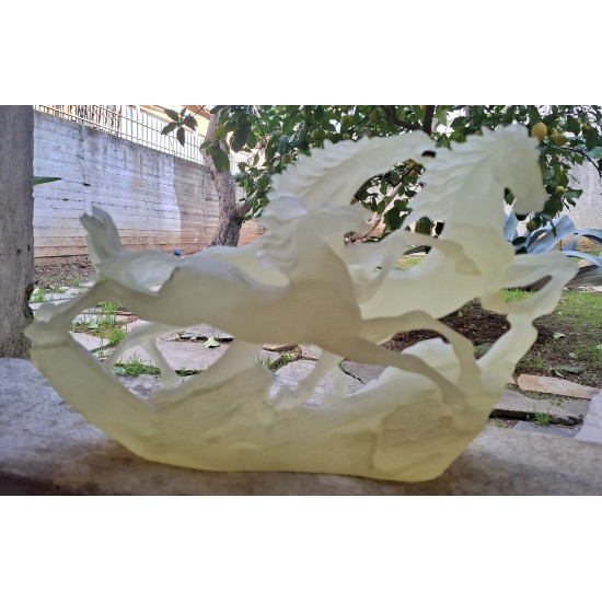 Διακοσμητικό γλυπτό με 3 άλογα 